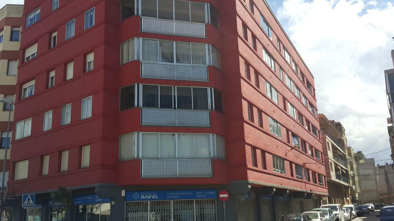 Apartamento Nuria Figueres  Exteriér fotografie