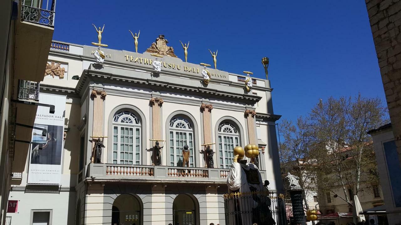 Apartamento Nuria Figueres  Exteriér fotografie